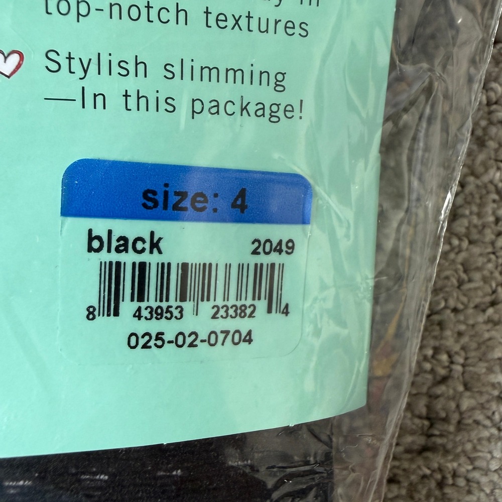 NWT ASSETS Sara Blakely Women's Size 4 Black Textured Wish Bone Shaping Tights - Picture 2 of 7